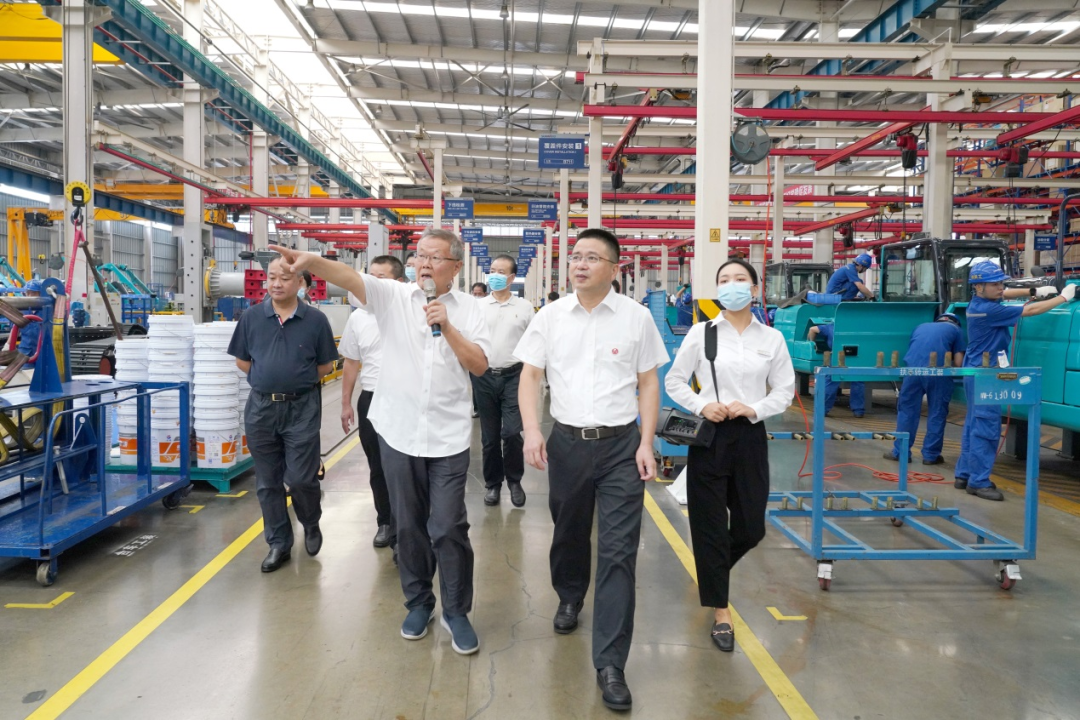 长沙市委常委、市纪委书记胡卫兵考察调研九游体育(中国)官方网站智能