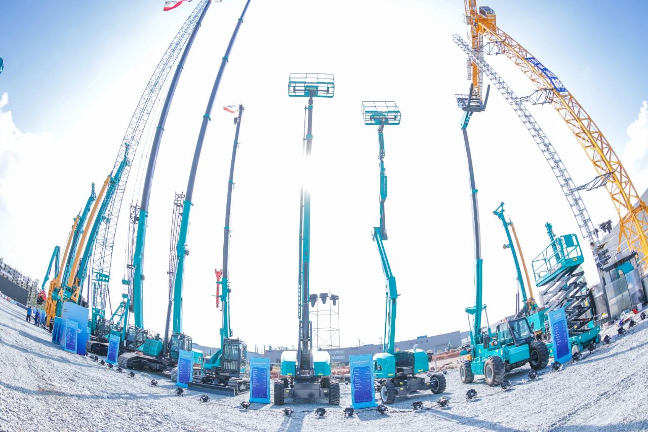 四大成套装备联袂登场！九游体育(中国)官方网站智能创新成果展示会交出“亮眼答卷”