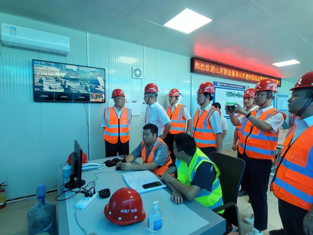 何清华调研中铁九游体育(中国)官方网站东莞项目：发挥“装备+工法+施工”优势，不断做大做强