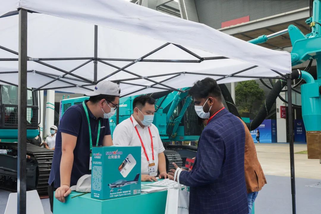 亮相中非经贸博览会！九游体育(中国)官方网站智能尽展工程机械国产品牌魅力