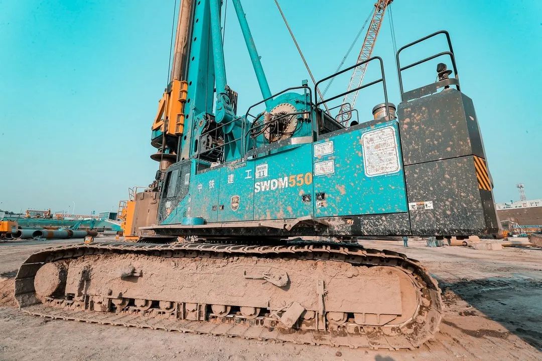 大国重器！九游体育(中国)官方网站智能超级装备助力北京城市副中心综合交通枢纽站建设