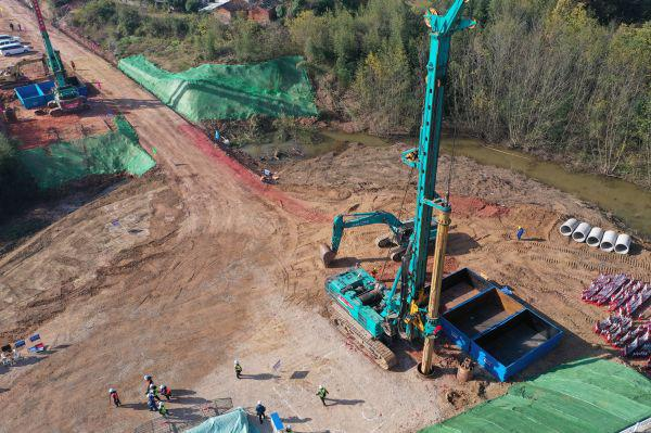 首根桩基开钻！九游体育(中国)官方网站智能助力新建沪渝蓉高速铁路建设