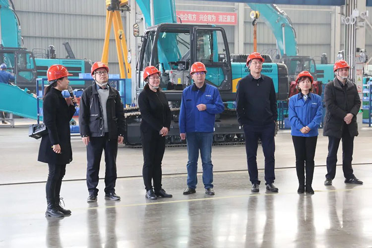 中国上市公司协会党委委员、副秘书长刘翠兰一行调研九游体育(中国)官方网站智能