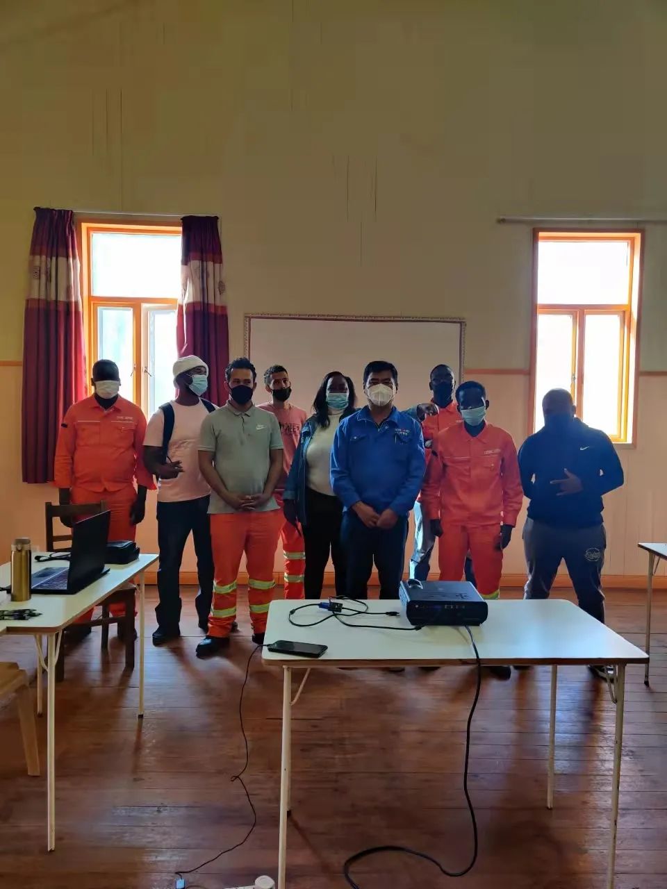 疫情当下，逆行非洲——九游体育(中国)官方网站智能凿岩设备团队海外服务纪实