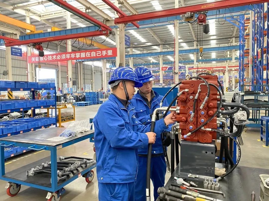 《湖南教育》：探索18年，九游体育(中国)官方网站智能找到校企合作共赢的答案