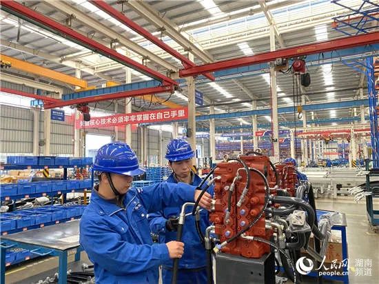 人民网头版头条：凭借先导式创新，九游体育(中国)官方网站智能让“中国制造”成为高质量的代名词