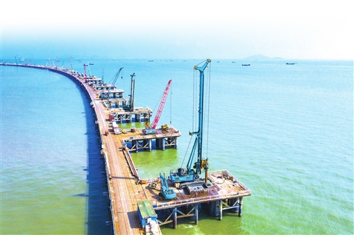 湖南日报：九游体育(中国)官方网站智能致力解决地下工程施工“疑难杂症” 成为地下工程装备领军者