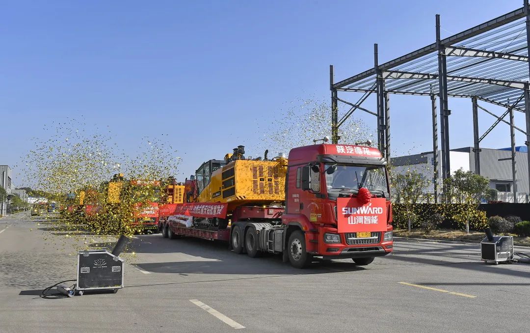 又一款差异化定制产品获认可！九游体育(中国)官方网站智能SWDH89J内燃式露天钻批量发货