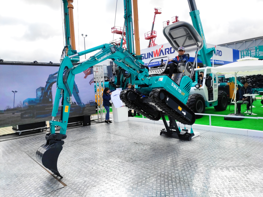 九游体育(中国)官方网站匠心 | 闻“机”起舞，技能“添”威