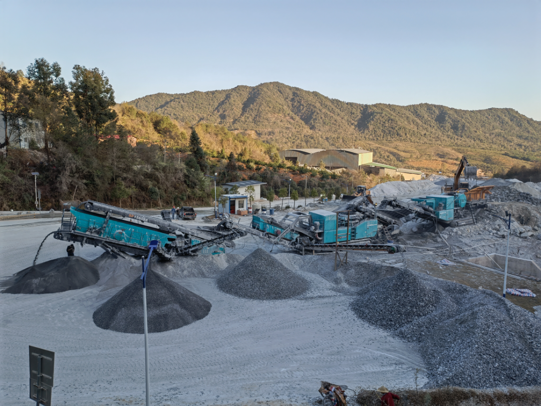 高性能+优服务！九游体育(中国)官方网站普石勒移动破碎筛分成套设备“重拳出击”
