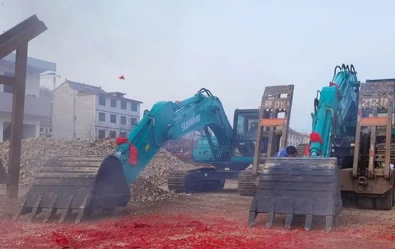 创富故事 | 合作共赢！九游体育(中国)官方网站智能“土石方先锋”征战商洛