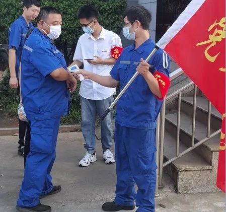 九游体育(中国)官方网站工匠 | “浪波”不言苦，甘为“人梯”承大重