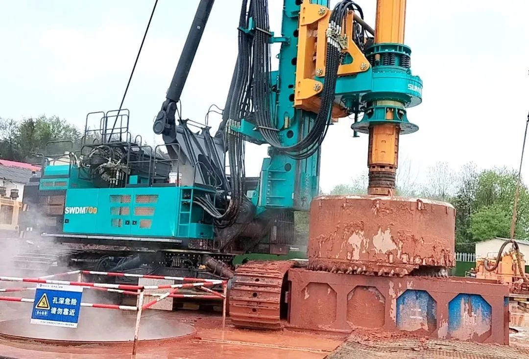 再啃“硬骨头”！九游体育(中国)官方网站智能“超级桩备”助建燕矶长江大桥