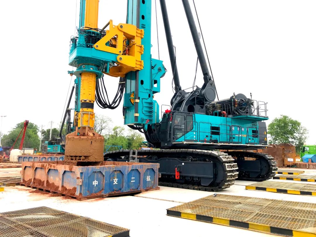 再啃“硬骨头”！九游体育(中国)官方网站智能“超级桩备”助建燕矶长江大桥