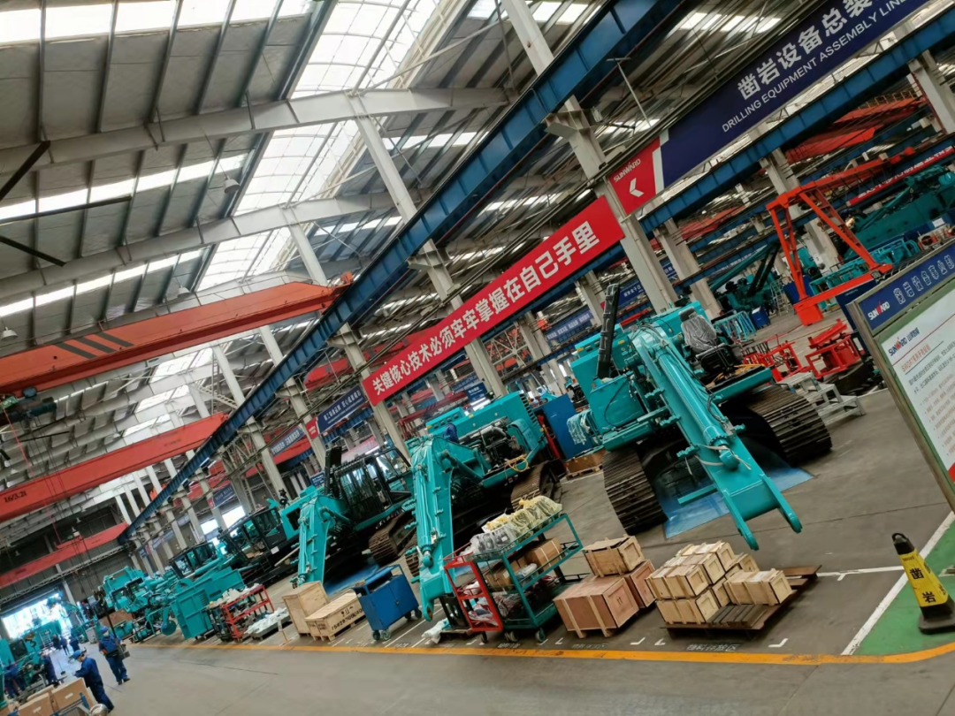 将奋斗进行到底！致敬九游体育(中国)官方网站劳动者