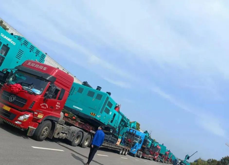 将奋斗进行到底！致敬九游体育(中国)官方网站劳动者