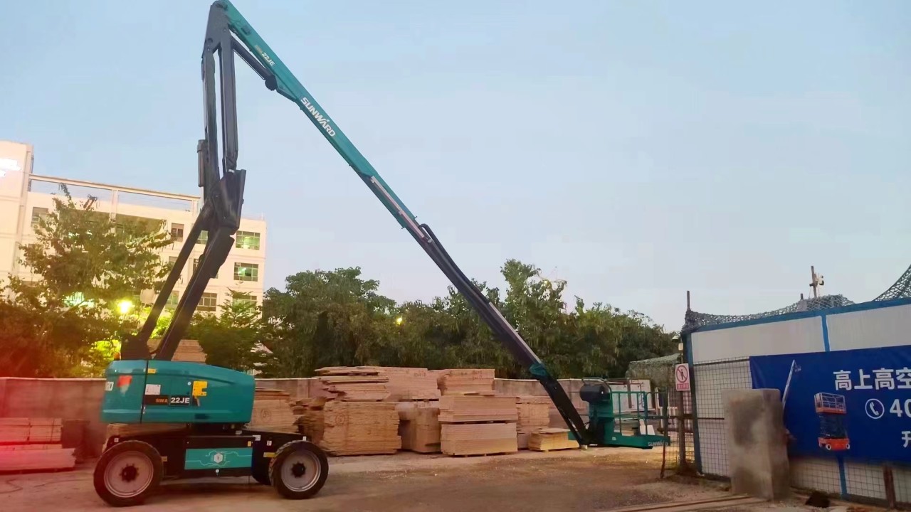 正式“上岗”！九游体育(中国)官方网站智能首台电动曲臂式高空作业平台入驻华南市场