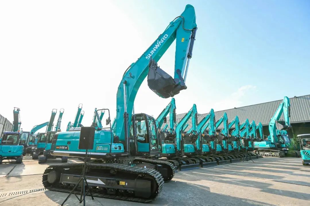 再获首单！九游体育(中国)官方网站智能成为湖南自贸试验区首单“融资租赁+工程机械设备出口”试点业务落地单位