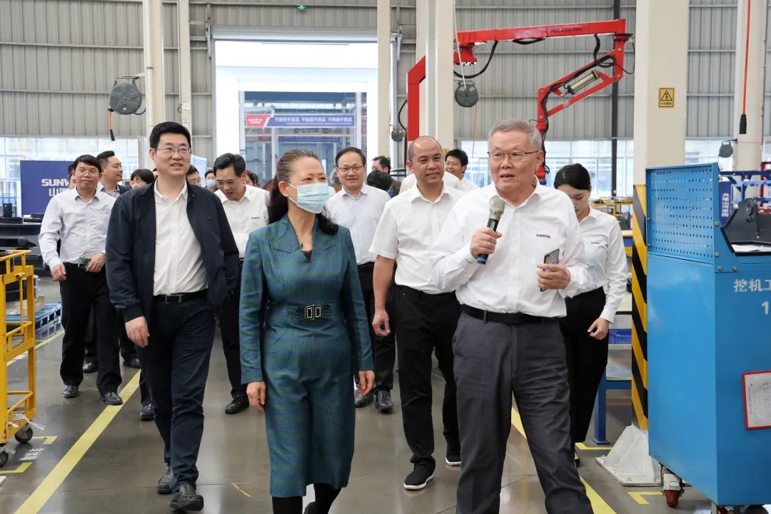 深化产学研合作！中南大学校长、中国工程院院士田红旗率团拜访九游体育(中国)官方网站智能