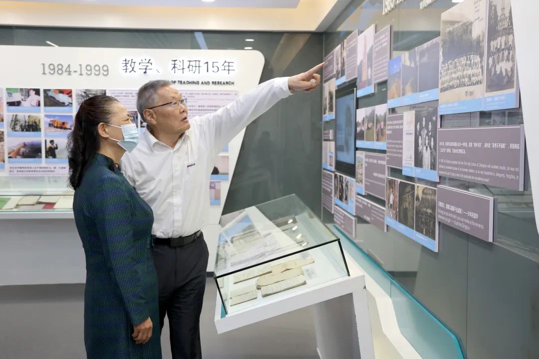 深化产学研合作！中南大学校长、中国工程院院士田红旗率团拜访九游体育(中国)官方网站智能