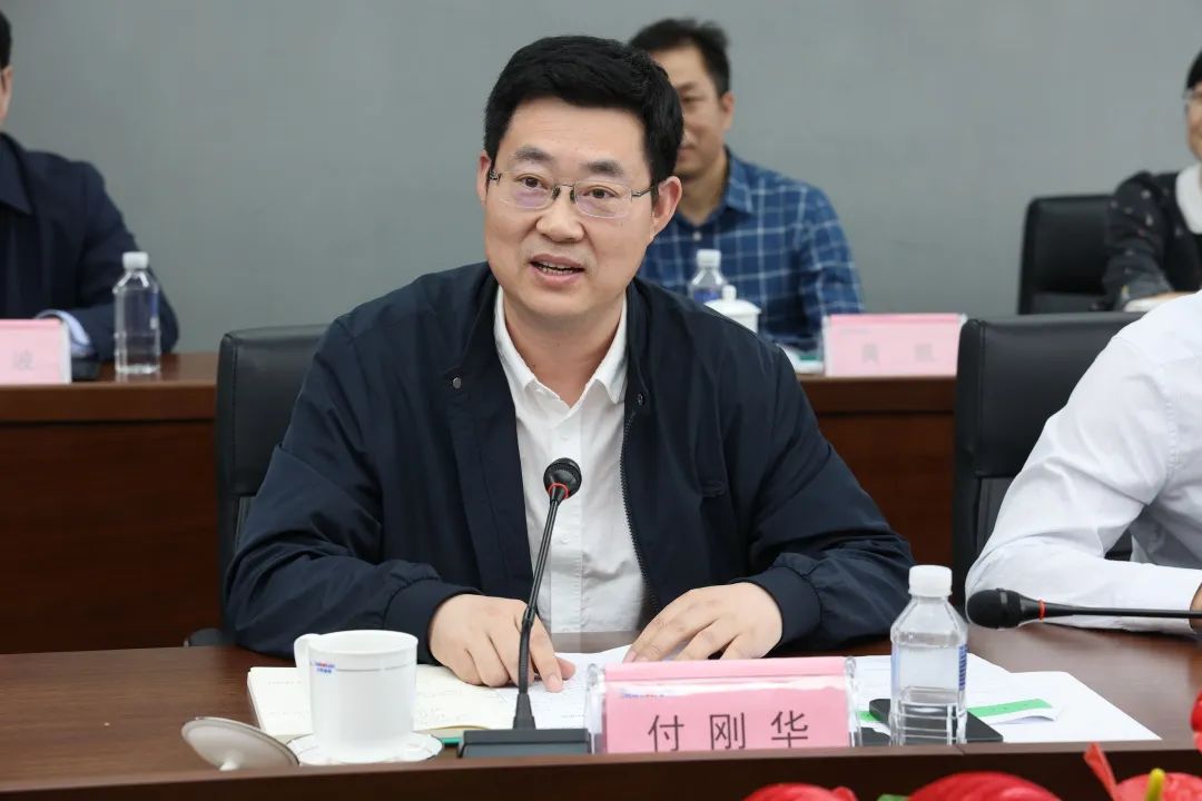 深化产学研合作！中南大学校长、中国工程院院士田红旗率团拜访九游体育(中国)官方网站智能