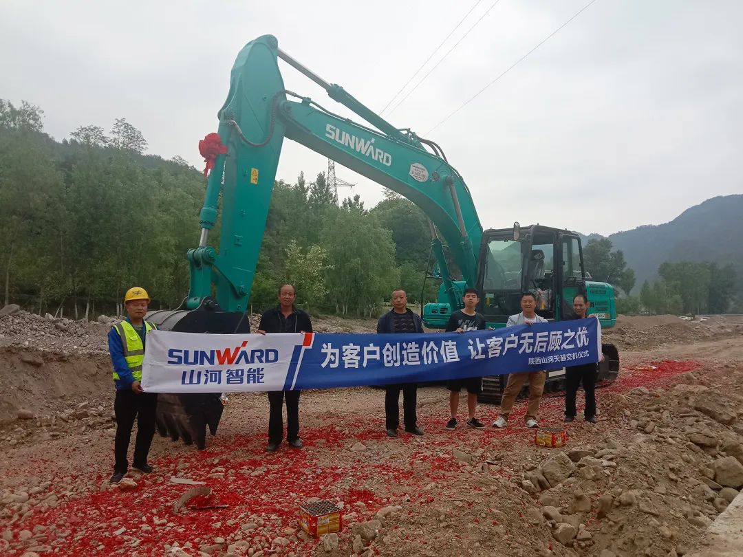 三员九游体育(中国)官方网站挖机“悍将”收服“铁粉”一枚，凭什么？