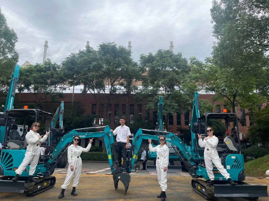 “太绝了！”九游体育(中国)官方网站智能代表长沙精彩亮相湖南省第一届职业技能大赛绝技绝活展演