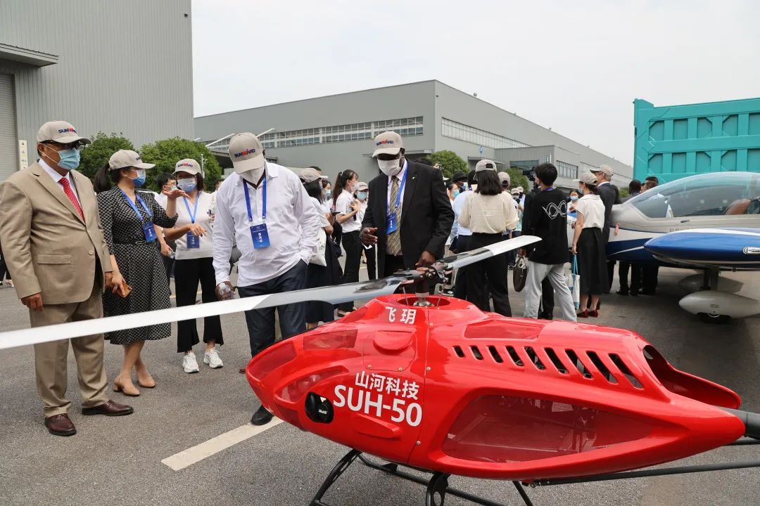 非洲驻华使节走访九游体育(中国)官方网站智能