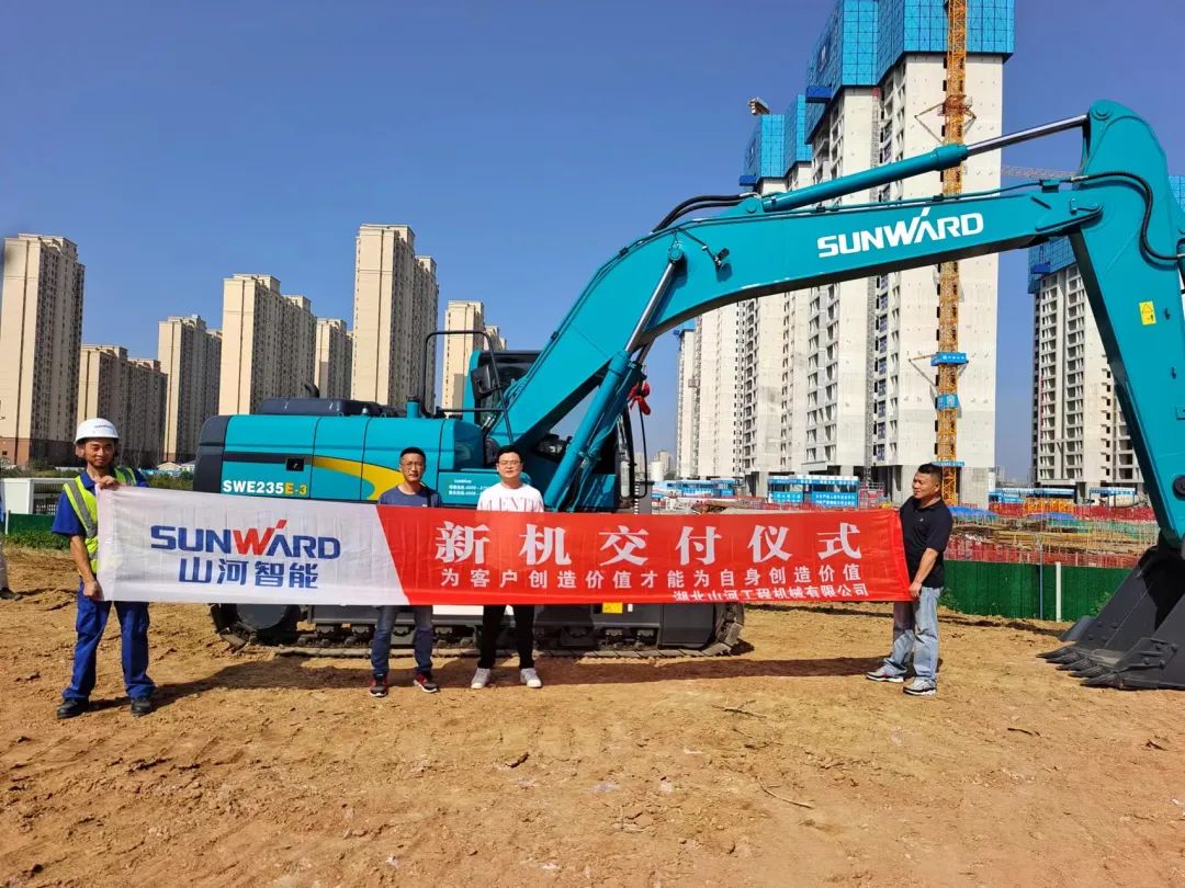 全款拿下！九游体育(中国)官方网站智能挖掘机奔赴工地一线