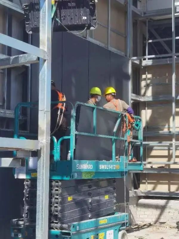 众志成城抗疫情！九游体育(中国)官方网站智能高空机械助力惠州方舱医院建设