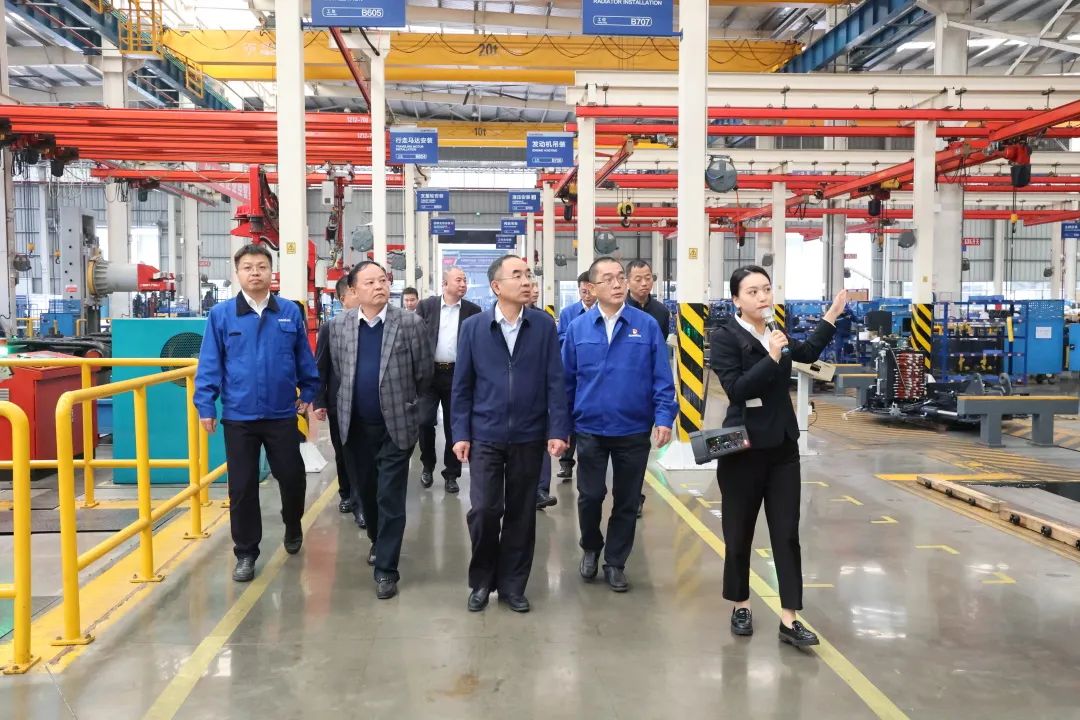 强强联合，夯实湖南工程建设湘军！九游体育(中国)官方网站智能与湖南路桥签订战略合作协议