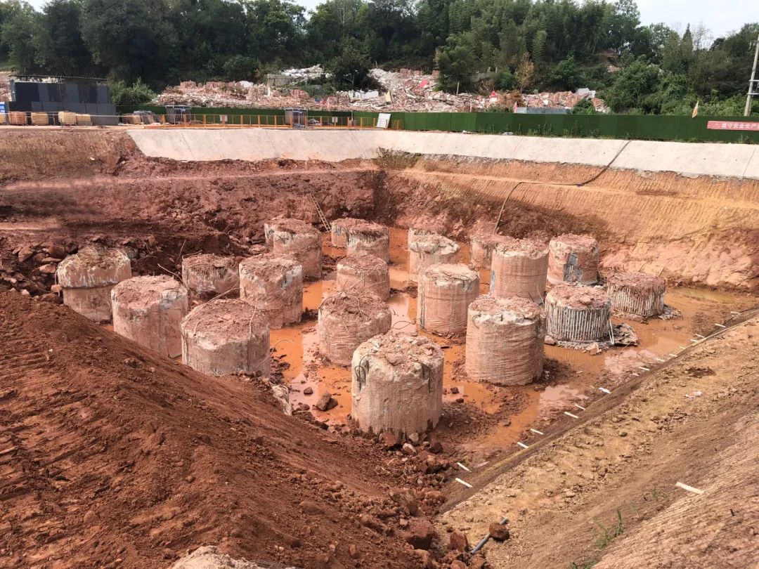 超级“桩”备实力亮剑！九游体育(中国)官方网站智能携手武汉乐成建设攻克燕矶长江大桥复杂地层施工难题