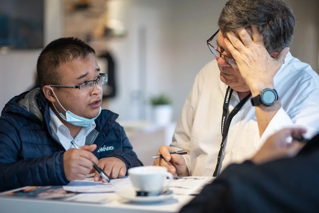 Bauma 2022 | 一组火热现场图带您重温九游体育(中国)官方网站智能德国宝马展之旅