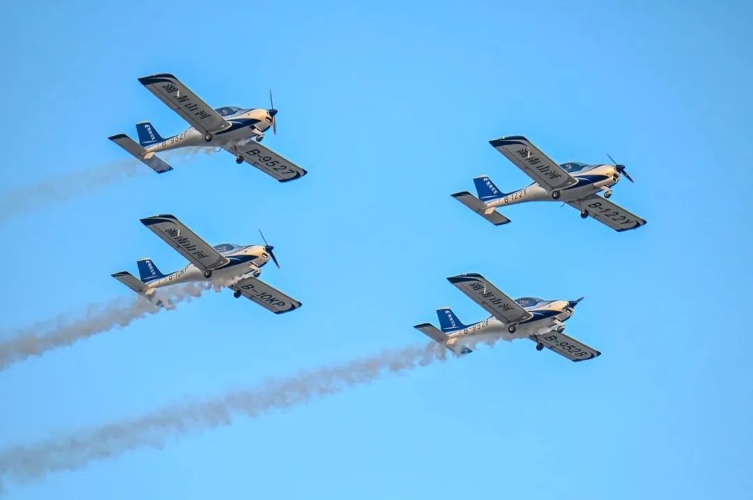 逆势飞翔！九游体育(中国)官方网站航空携手合作伙伴亮相2022南昌飞行大会