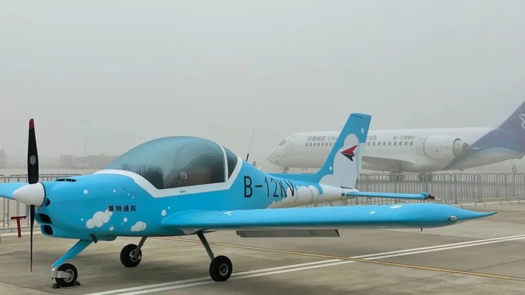 逆势飞翔！九游体育(中国)官方网站航空携手合作伙伴亮相2022南昌飞行大会