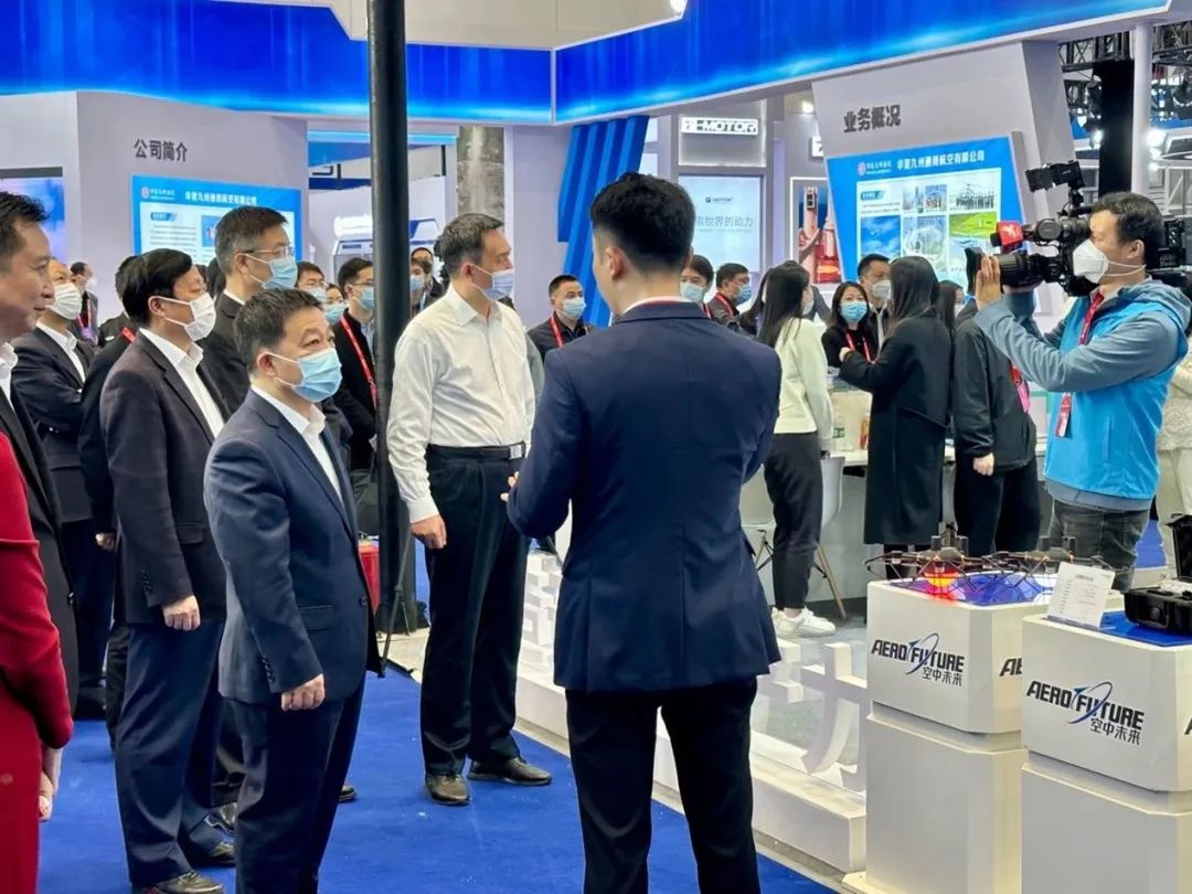 逆势飞翔！九游体育(中国)官方网站航空携手合作伙伴亮相2022南昌飞行大会