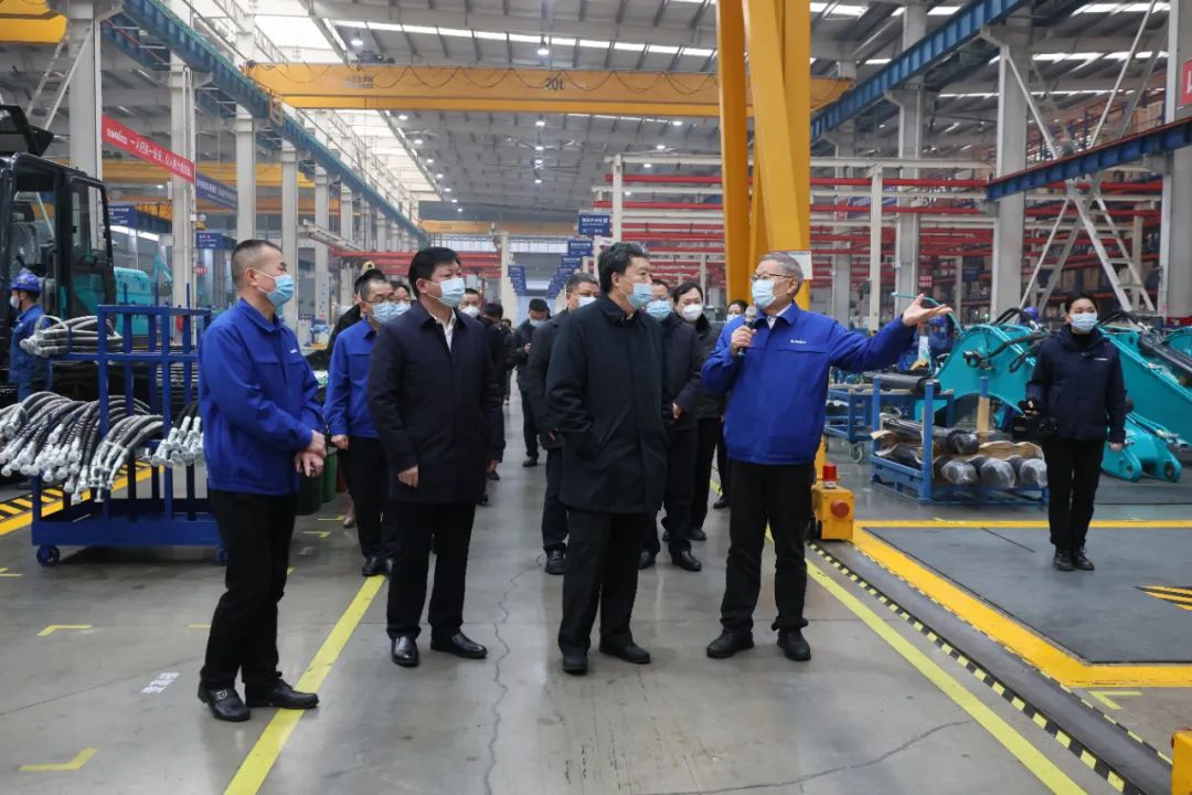 省政协主席毛万春调研九游体育(中国)官方网站智能