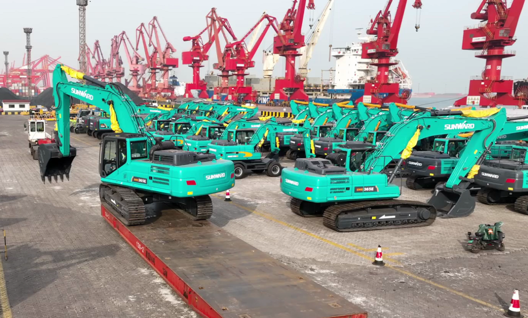 亿元设备“包船”出海！九游体育(中国)官方网站智能国际市场迎来开门红