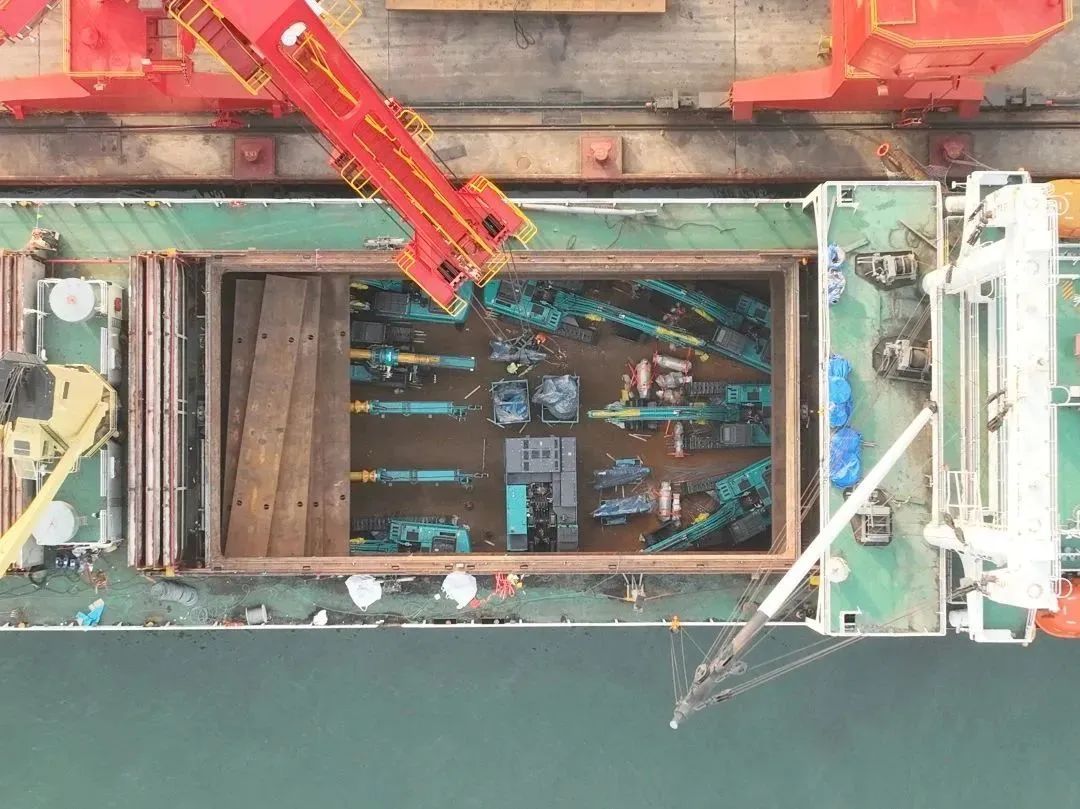 亿元设备“包船”出海！九游体育(中国)官方网站智能国际市场迎来开门红