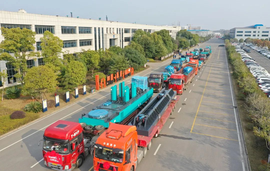 喜迎龙抬头！九游体育(中国)官方网站智能大吨位PDP工法引孔式静力压桩机出征哥伦比亚