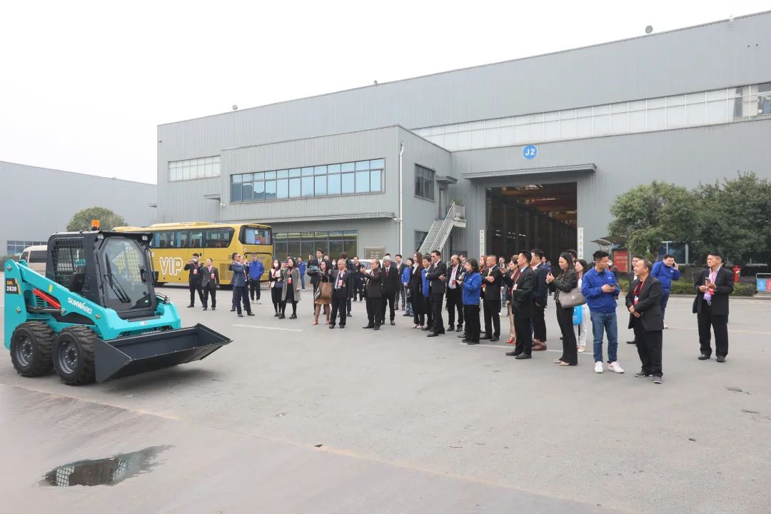 泰国代表团到访九游体育(中国)官方网站智能