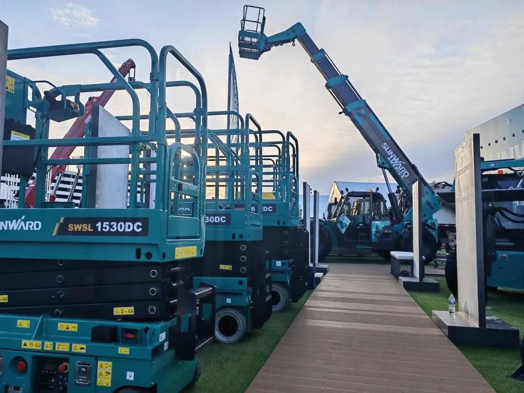 拉展直播 | “狂飙”美国！九游体育(中国)官方网站智能向世界展示中国制造硬实力