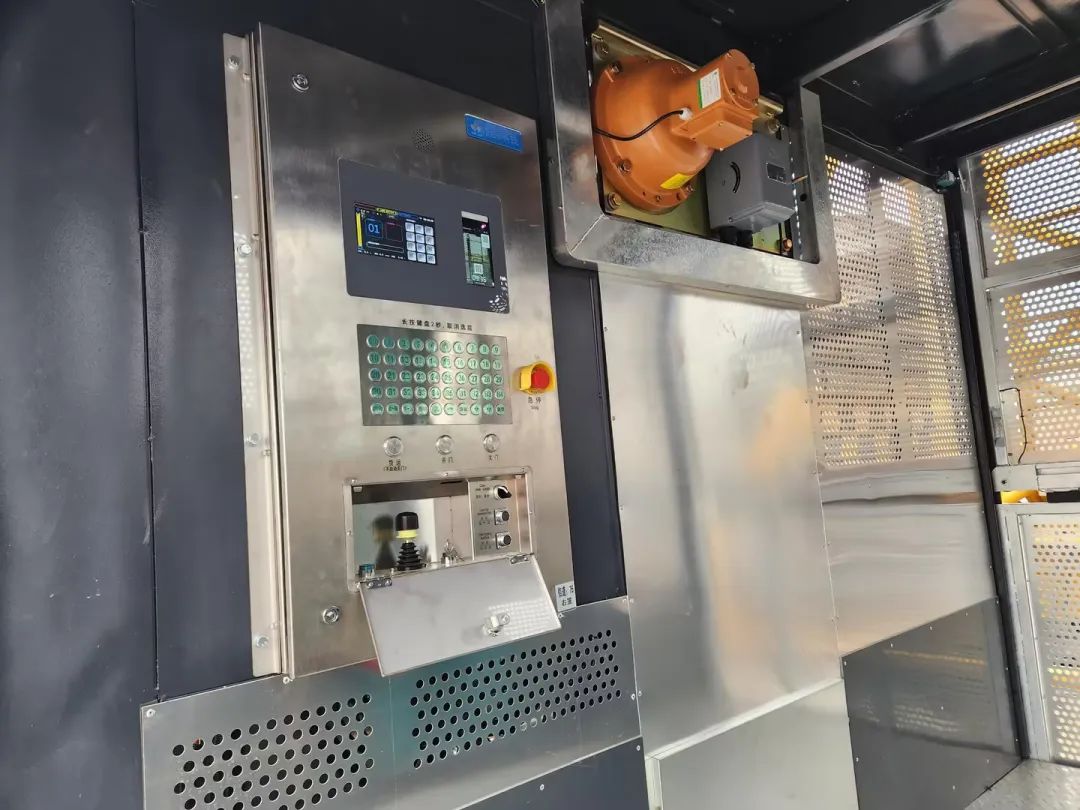 科技显能、再添新品！九游体育(中国)官方网站江麓智能施工升降机成功下线