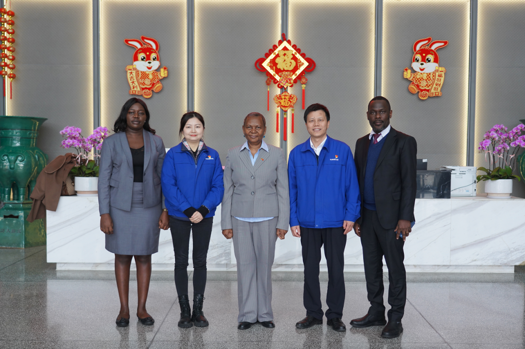 乌干达驻华大使到访九游体育(中国)官方网站智能