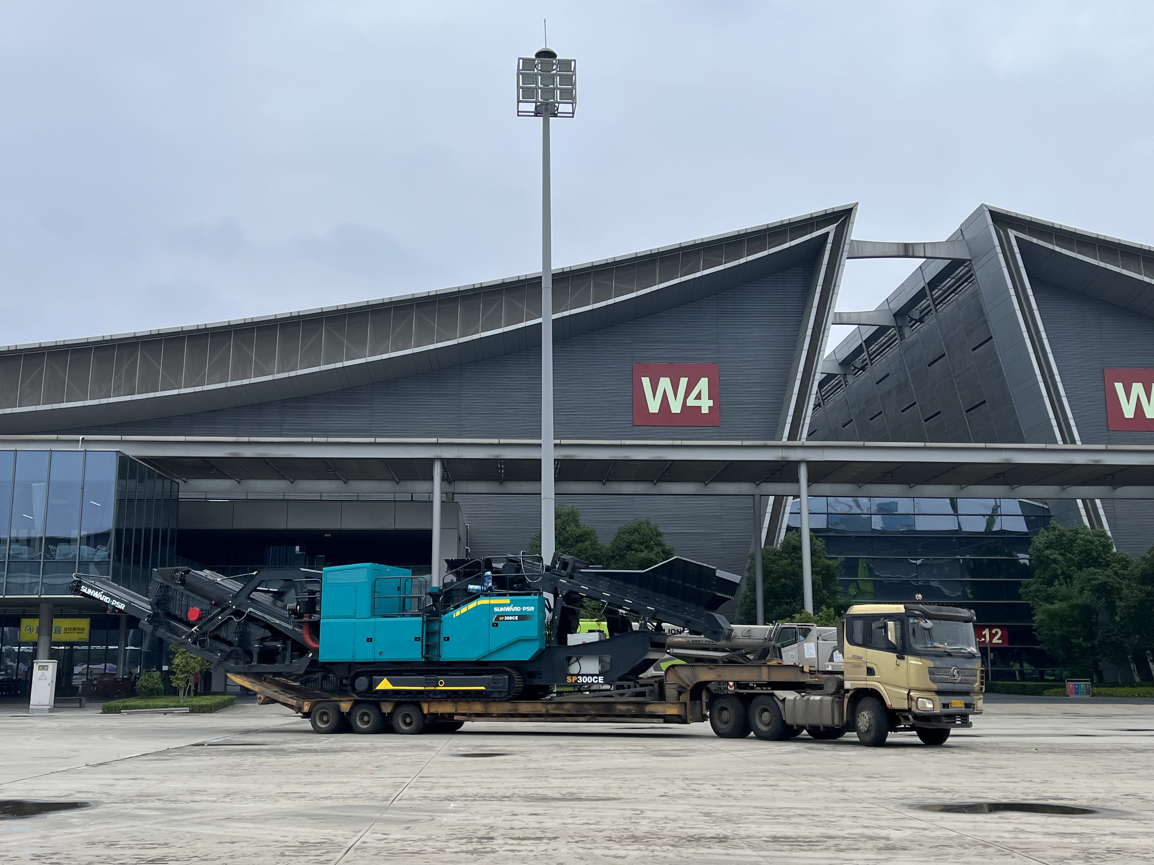 2023 CICEE | 进场布展！倒计时3天，九游体育(中国)官方网站智能亮点剧透来了