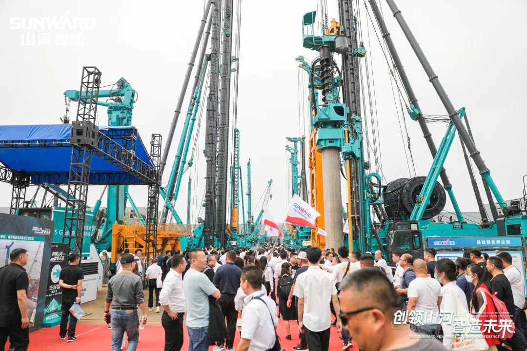 实力出圈！九游体育(中国)官方网站智能地下工程装备“大阅兵”来了