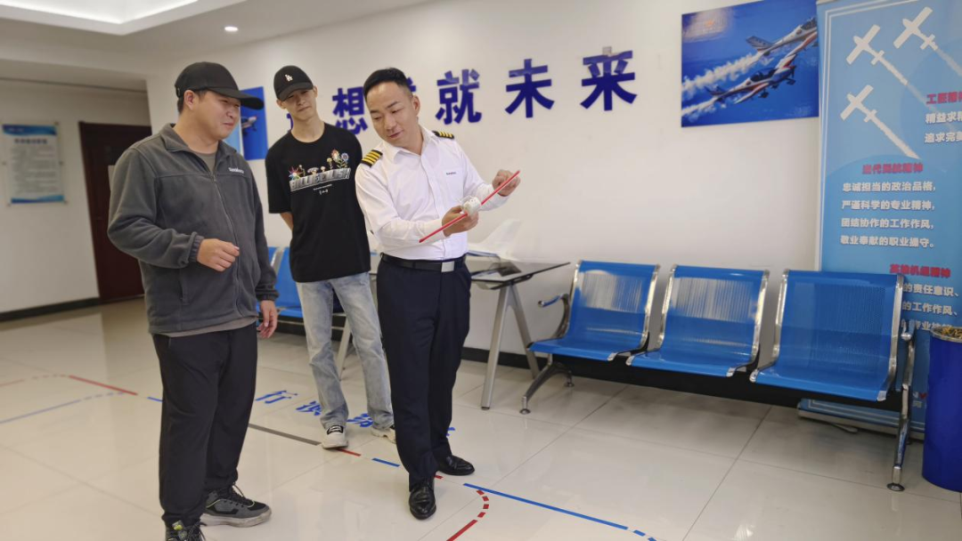 湖南九游体育(中国)官方网站通航获CCAR-141部民用航空器驾驶员学校运行合格证