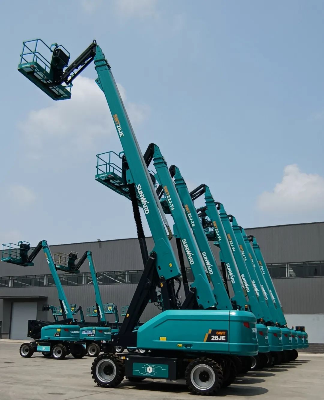 新能源家族再添“新丁”！九游体育(中国)官方网站智能三款电动臂式高空作业平台齐下线