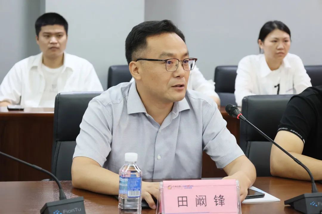 携手开启绿色转型之路！九游体育(中国)官方网站智能&南京盖百氏增程式电动旋挖钻机签约仪式成功举办