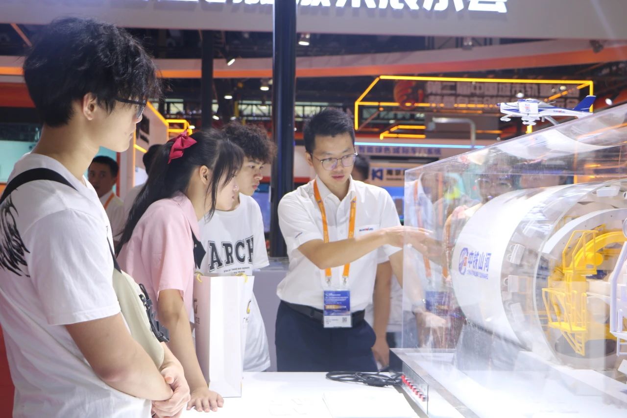 中铁九游体育(中国)官方网站亮相首届广州大湾区国际轨道交通产业发展论坛暨展览会